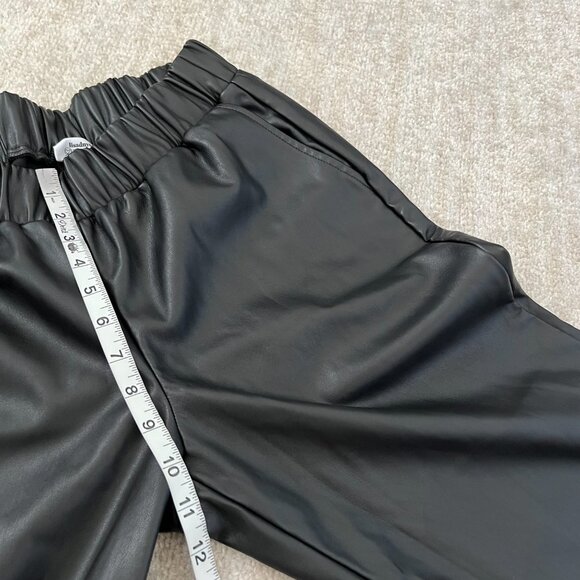3 for $6 Lisadnyc The Drop Vegan Leather Crop Black Pants M - Picture 7 of 10